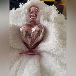 Elegant Pink Heart-Shaped Glass Ornament candle holder